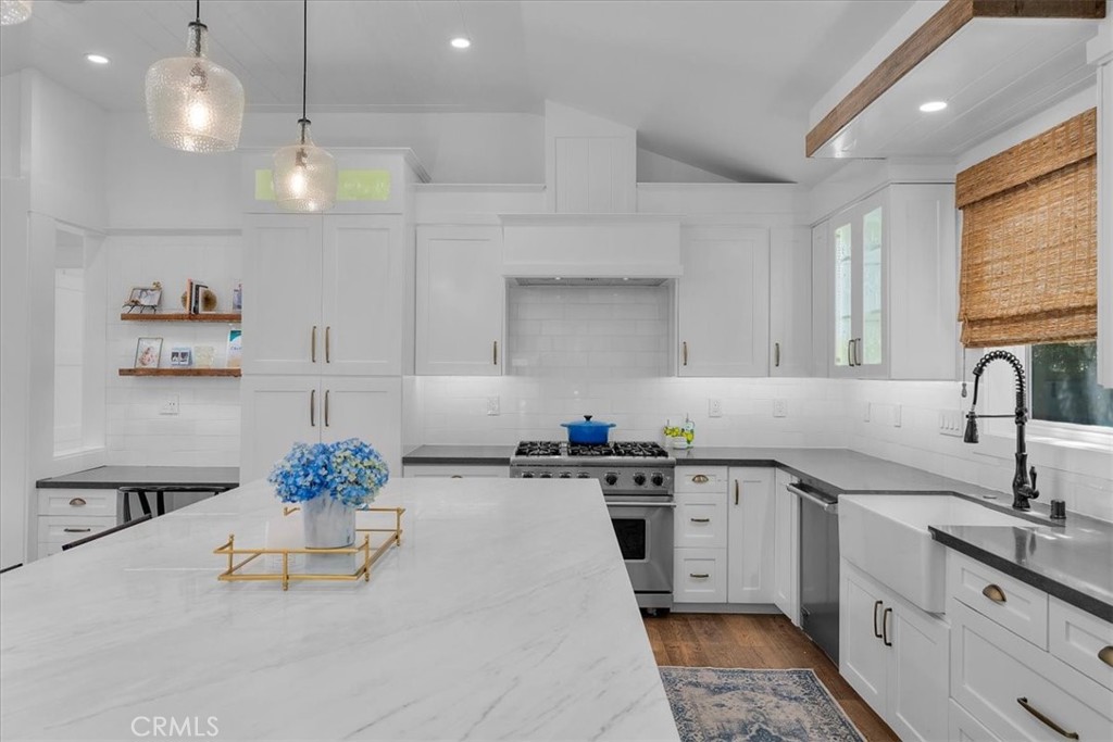 222 Broadway Costa Mesa, CA 92627 - Photo 7 of 47