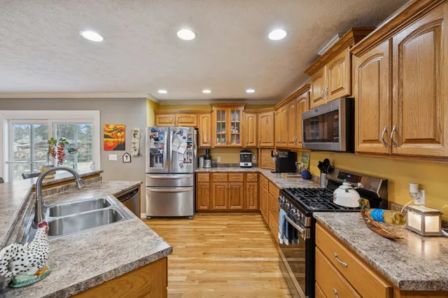 $355,700 | 301 West King Street, Morrison, TN 37357