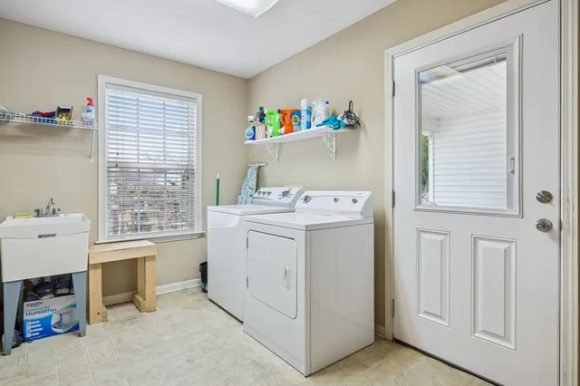 $355,700 | 301 West King Street, Morrison, TN 37357