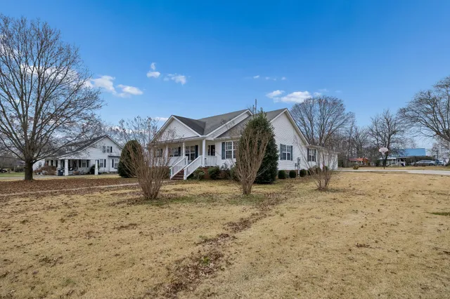 $355,700 | 301 West King Street, Morrison, TN 37357