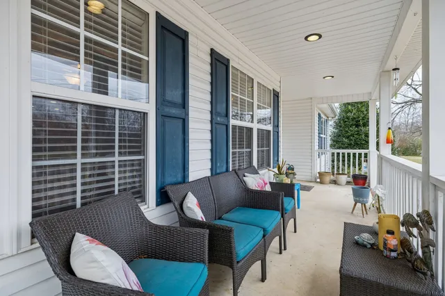 $355,700 | 301 West King Street, Morrison, TN 37357