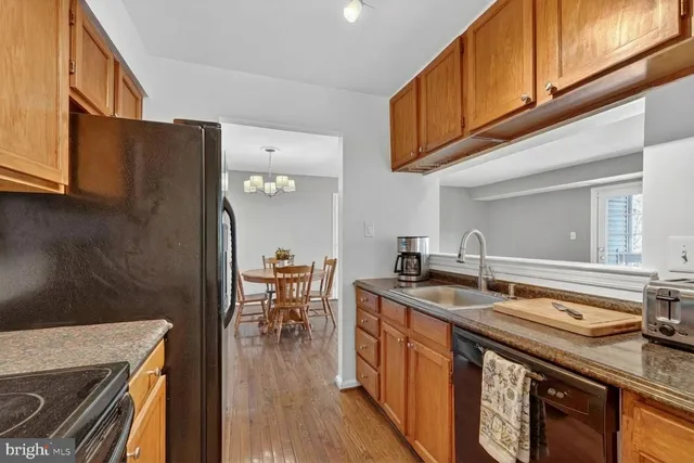 $2,147 | 8600 Shadwell Drive, Unit 6, Alexandria, VA 22309