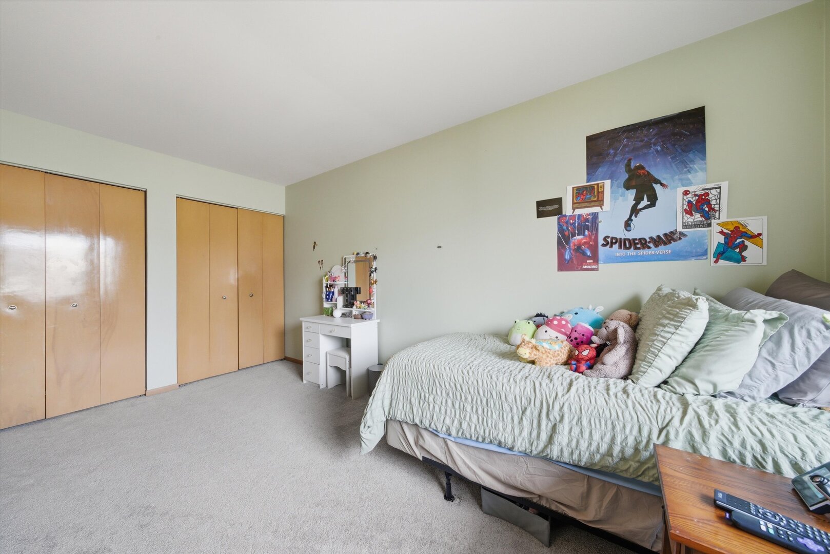 8820 Plainfield Road Brookfield, IL 60513 - Photo 26 of 49 a bedroom with a bed and furniture