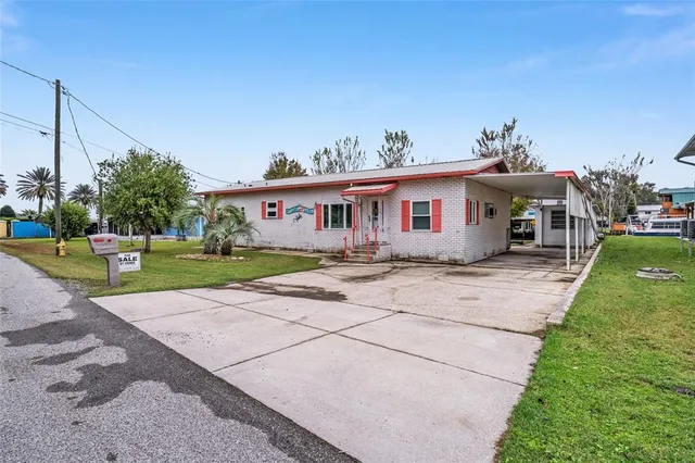 $297,000 | 24538 Wild Hog Road, Astor, FL 32102