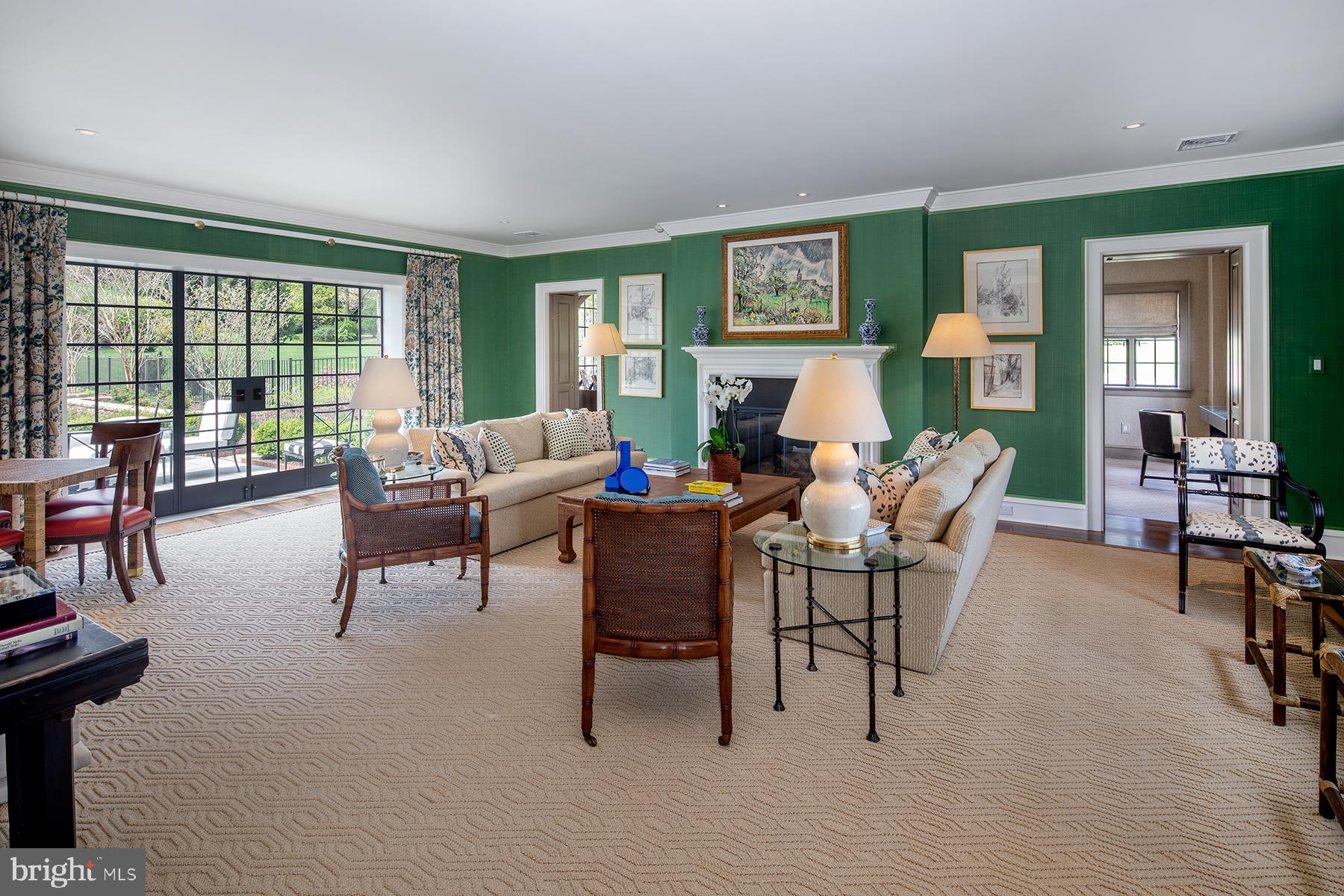 170 Golf House Road Haverford, PA 19041 - Photo 6 of 33 Living Room