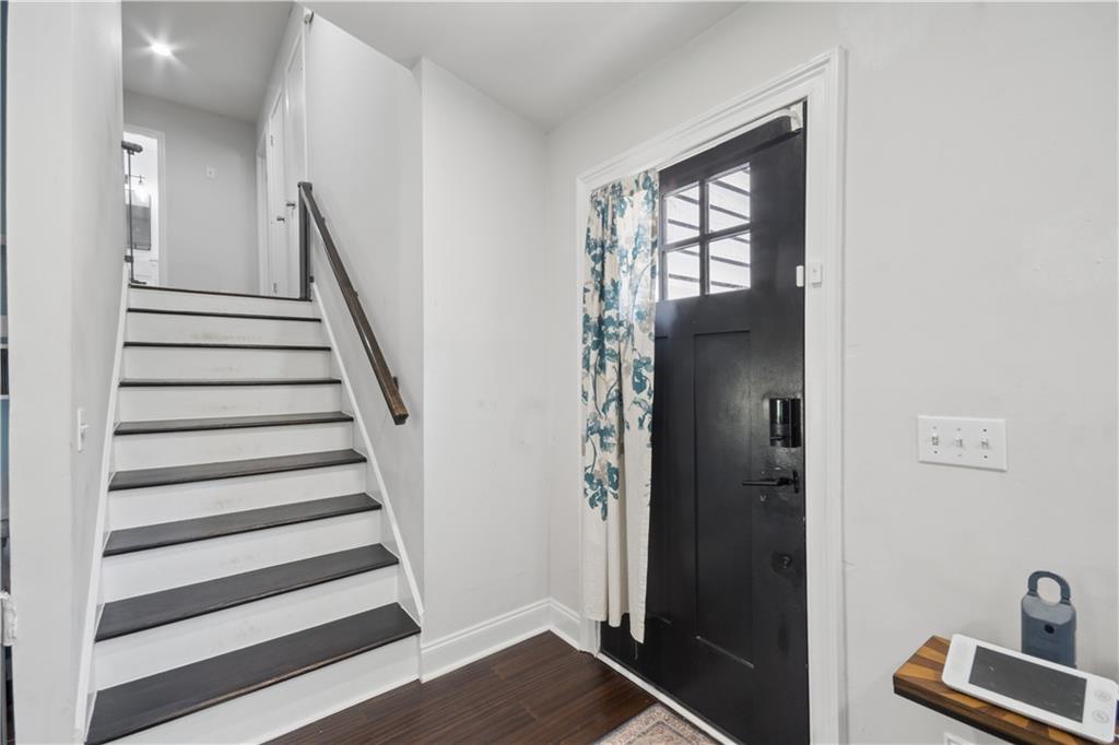 2083 Pond Road Duluth, GA 30096 - Photo 4 of 29