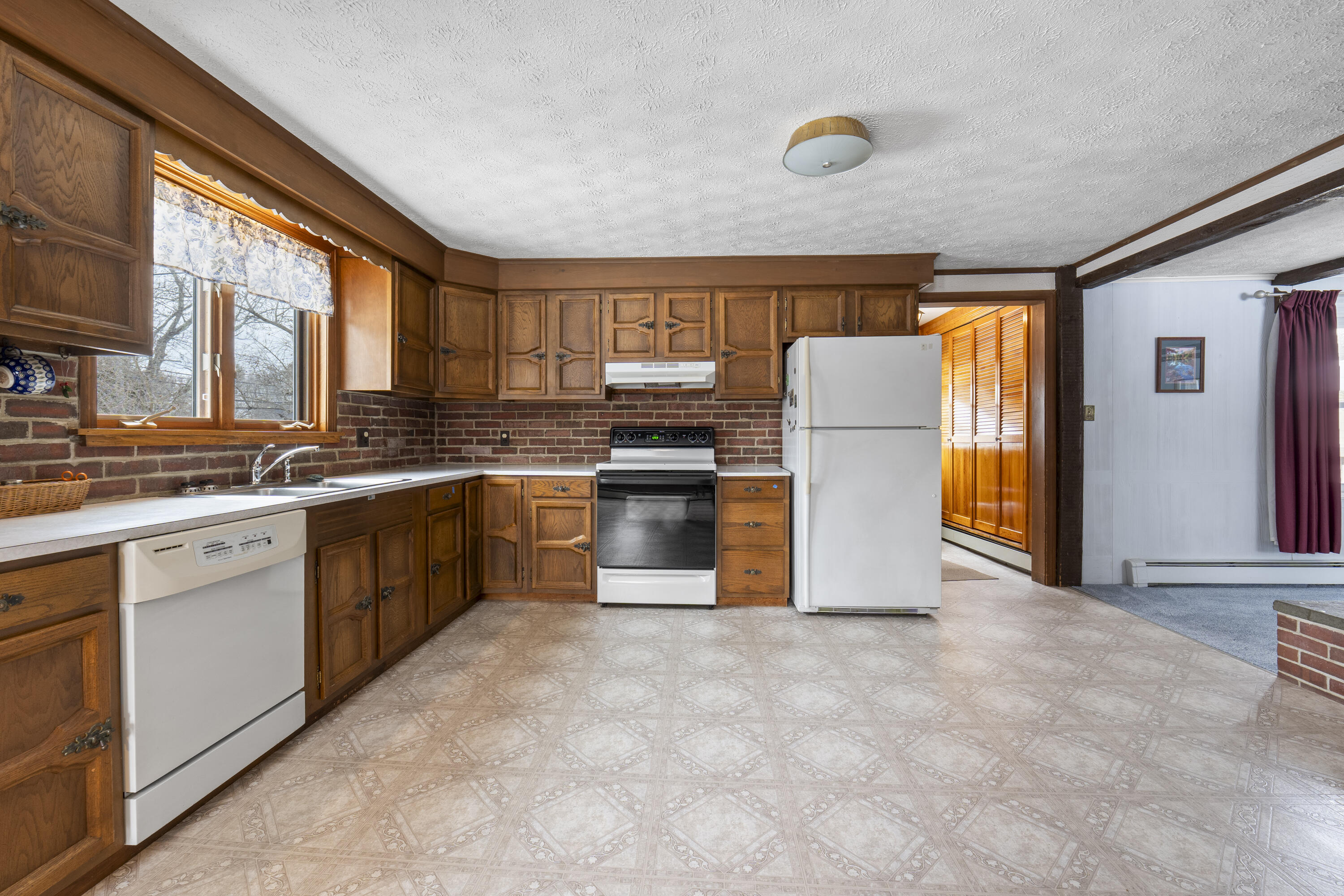 133 Eldridge Road Wells, ME 04090 - Photo 11 of 59 Home/Business For Sale