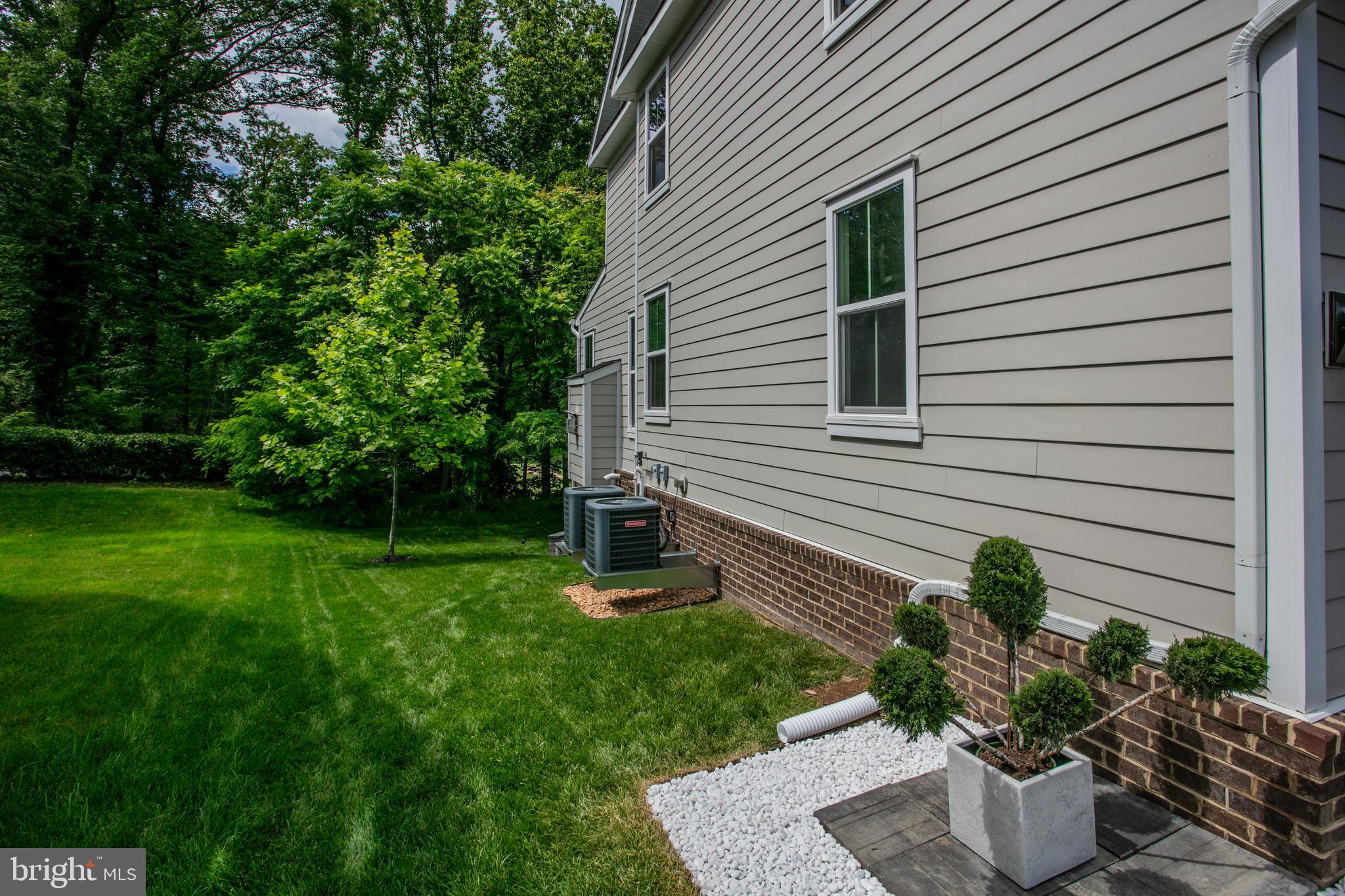 2346 Sweet Pepperbrush Loop Dumfries, VA 22026 - Photo 67 of 84