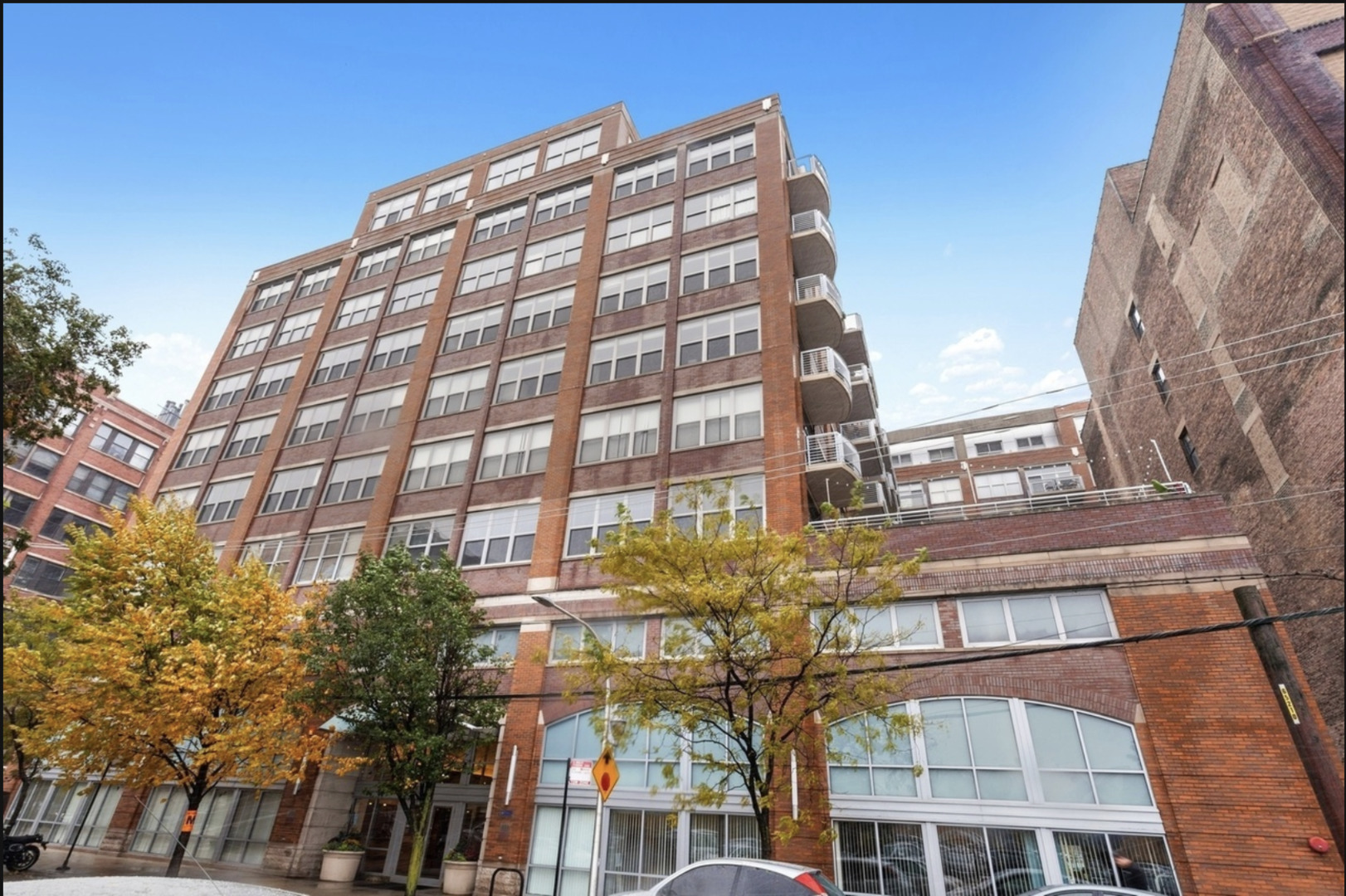 933 West Van Buren Street, Unit 823 Chicago, IL 60607 - Photo 2 of 11