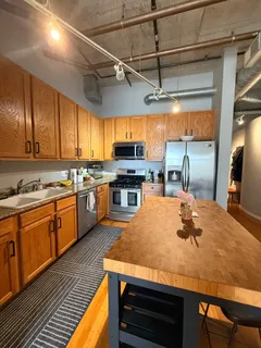 $325,000 | 933 West Van Buren Street, Unit 823, Chicago, IL 60607