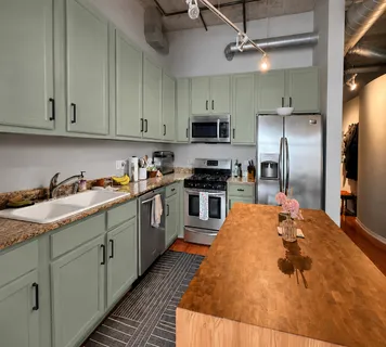 $325,000 | 933 West Van Buren Street, Unit 823, Chicago, IL 60607