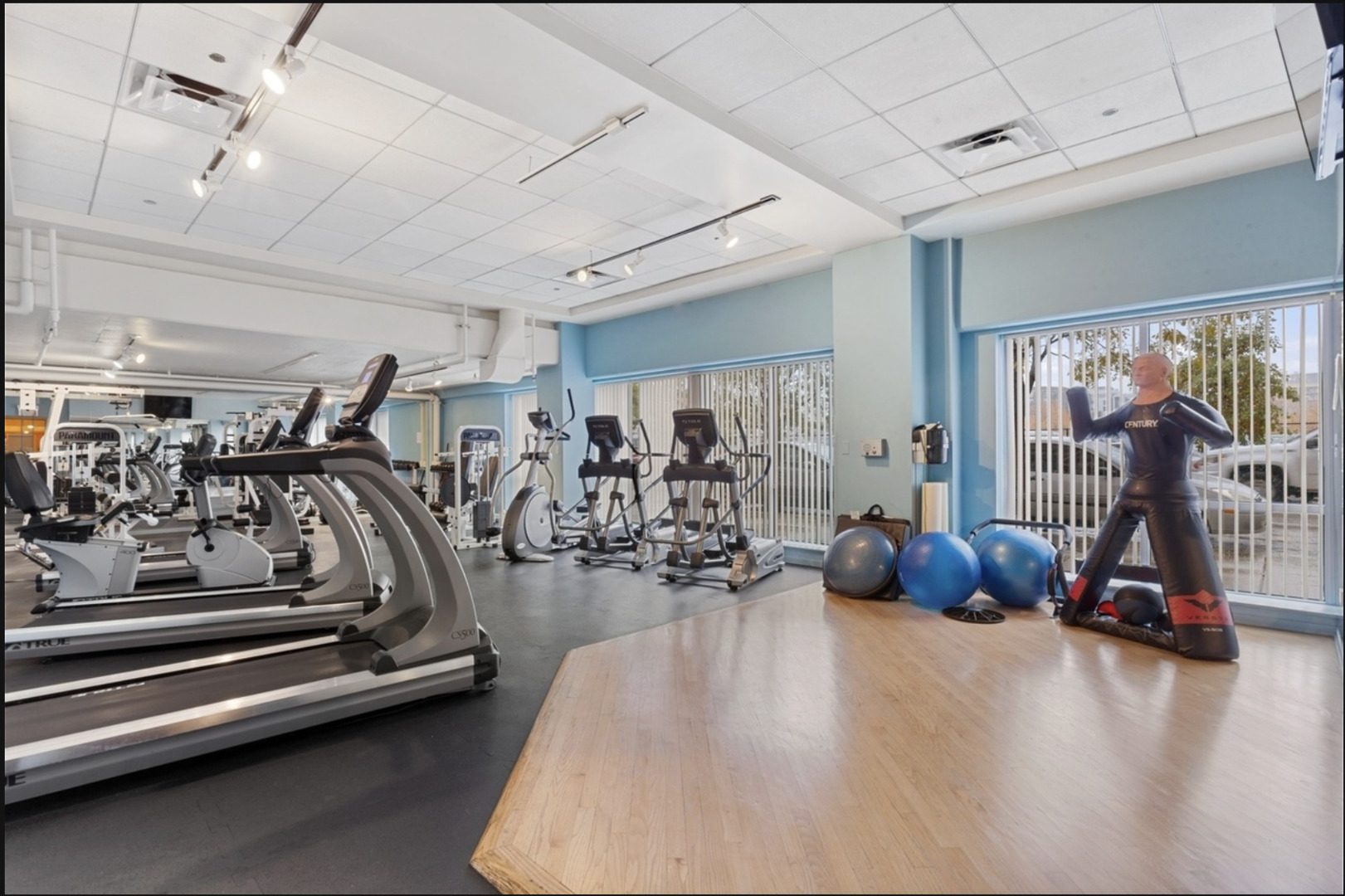 933 West Van Buren Street, Unit 823 Chicago, IL 60607 - Photo 5 of 11