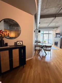 $325,000 | 933 West Van Buren Street, Unit 823, Chicago, IL 60607