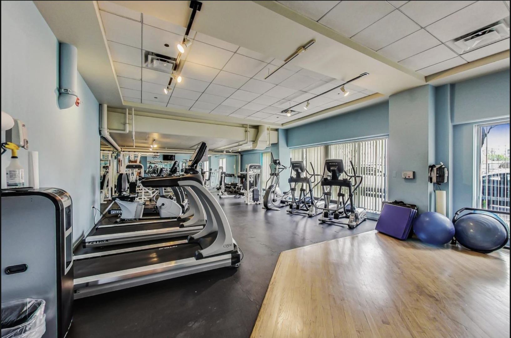 933 West Van Buren Street, Unit 823 Chicago, IL 60607 - Photo 7 of 11