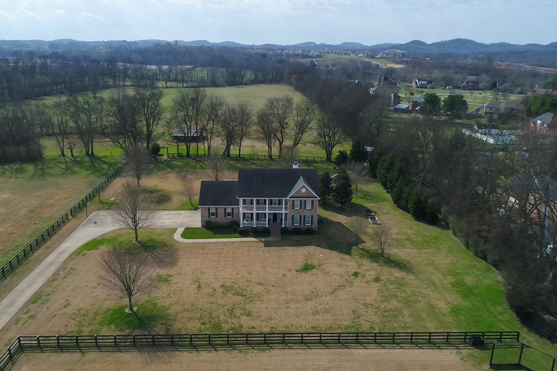 1537 West Harpeth Road Franklin, TN 37064 - Photo 1 of 30 Gallery Image 1