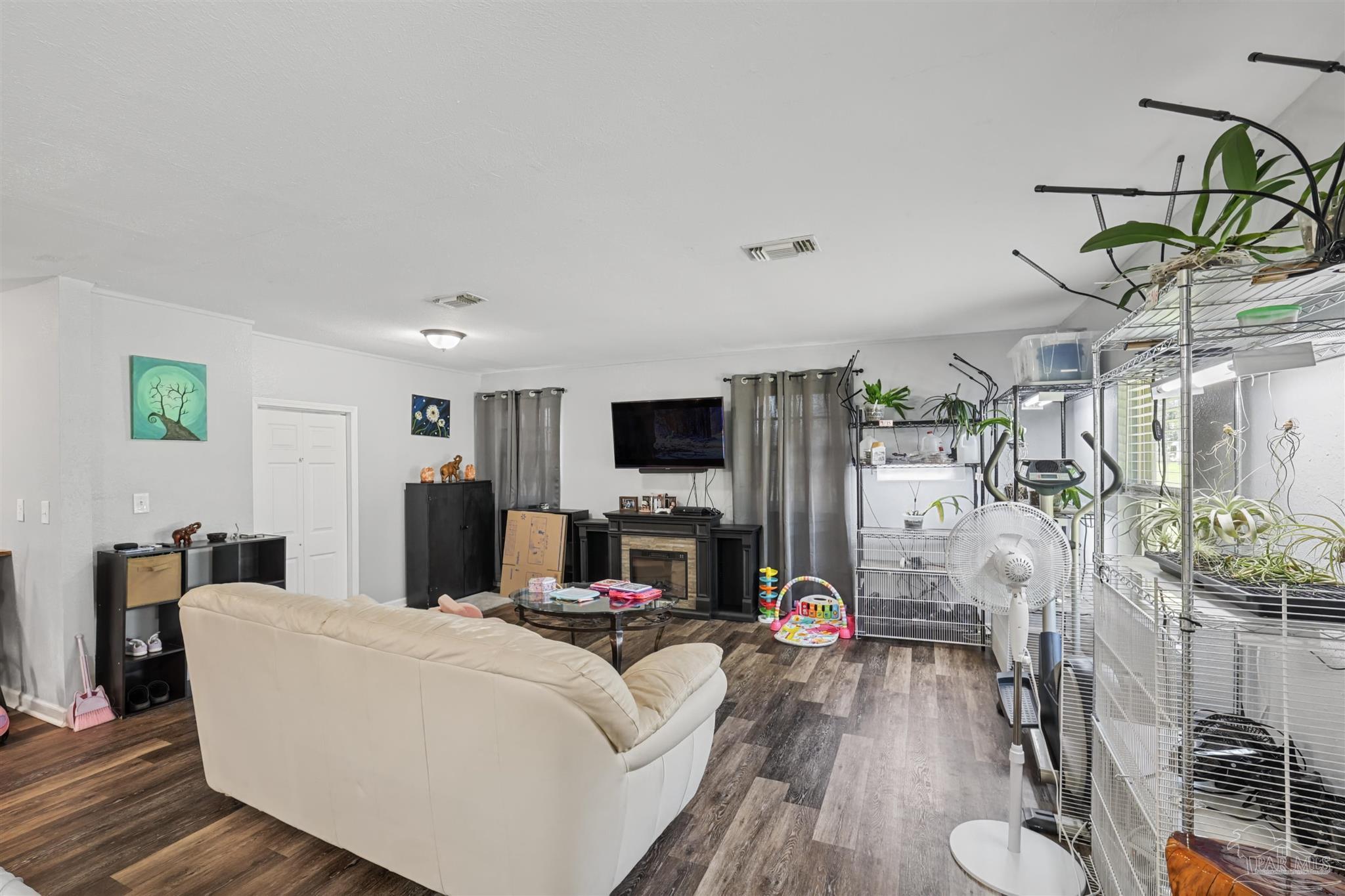 833 Graham Road Cantonment, FL 32533 - Photo 7 of 53 Gallery Image 7
