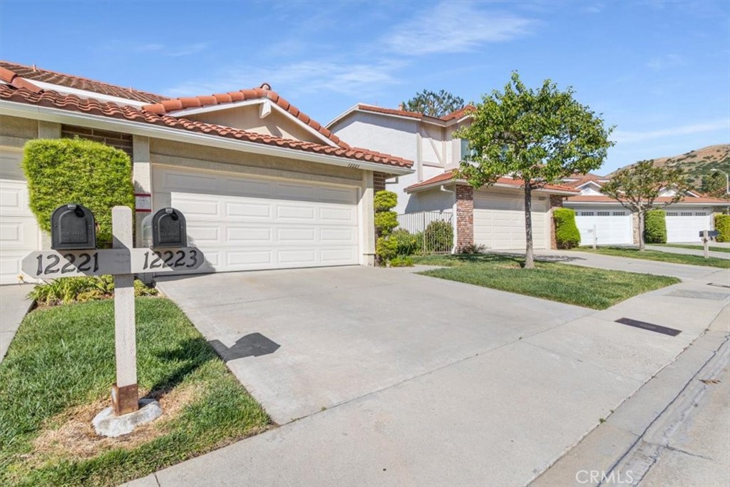 12223 Shady Hollow Lane Porter Ranch, CA 91326 - Photo 4 of 74