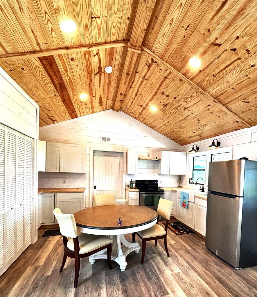 1008 B And R Road Utopia, TX 78884 - Photo 7 of 28
