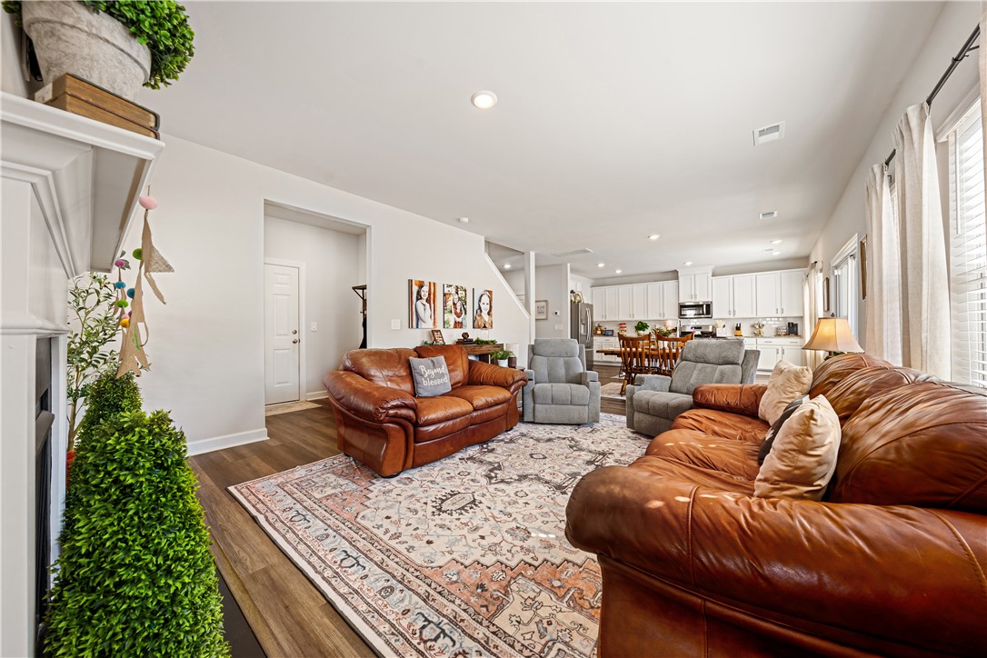 203 Maxwell Drive Easley, SC 29642 - Photo 15 of 34