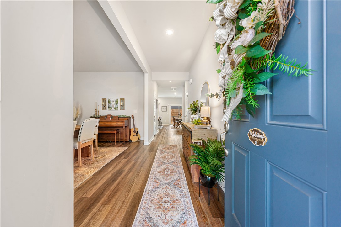 203 Maxwell Drive Easley, SC 29642 - Photo 4 of 34