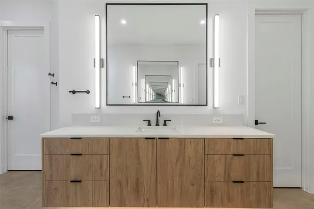 $1,269,000 | 5611 Ellsworth Avenue, Unit 102, Dallas, TX 75206