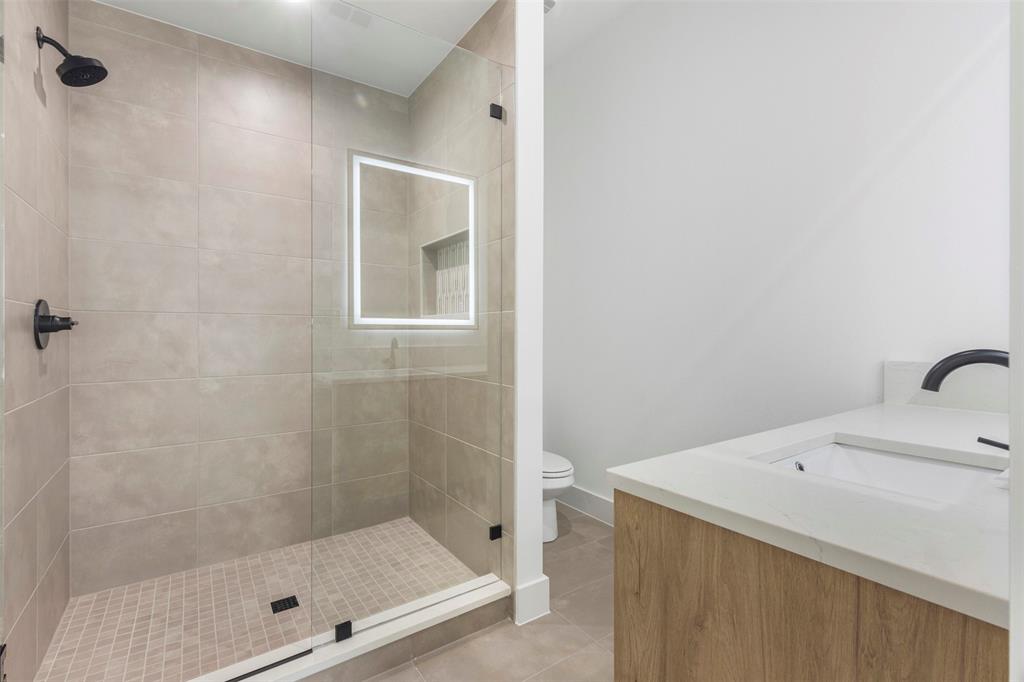 5611 Ellsworth Avenue, Unit 102 Dallas, TX 75206 - Photo 16 of 25 Upstairs secondary