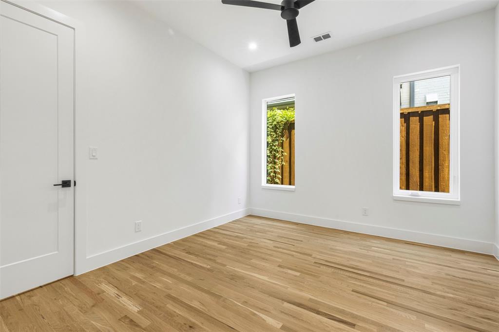 5611 Ellsworth Avenue, Unit 102 Dallas, TX 75206 - Photo 17 of 25 First floor bedroom