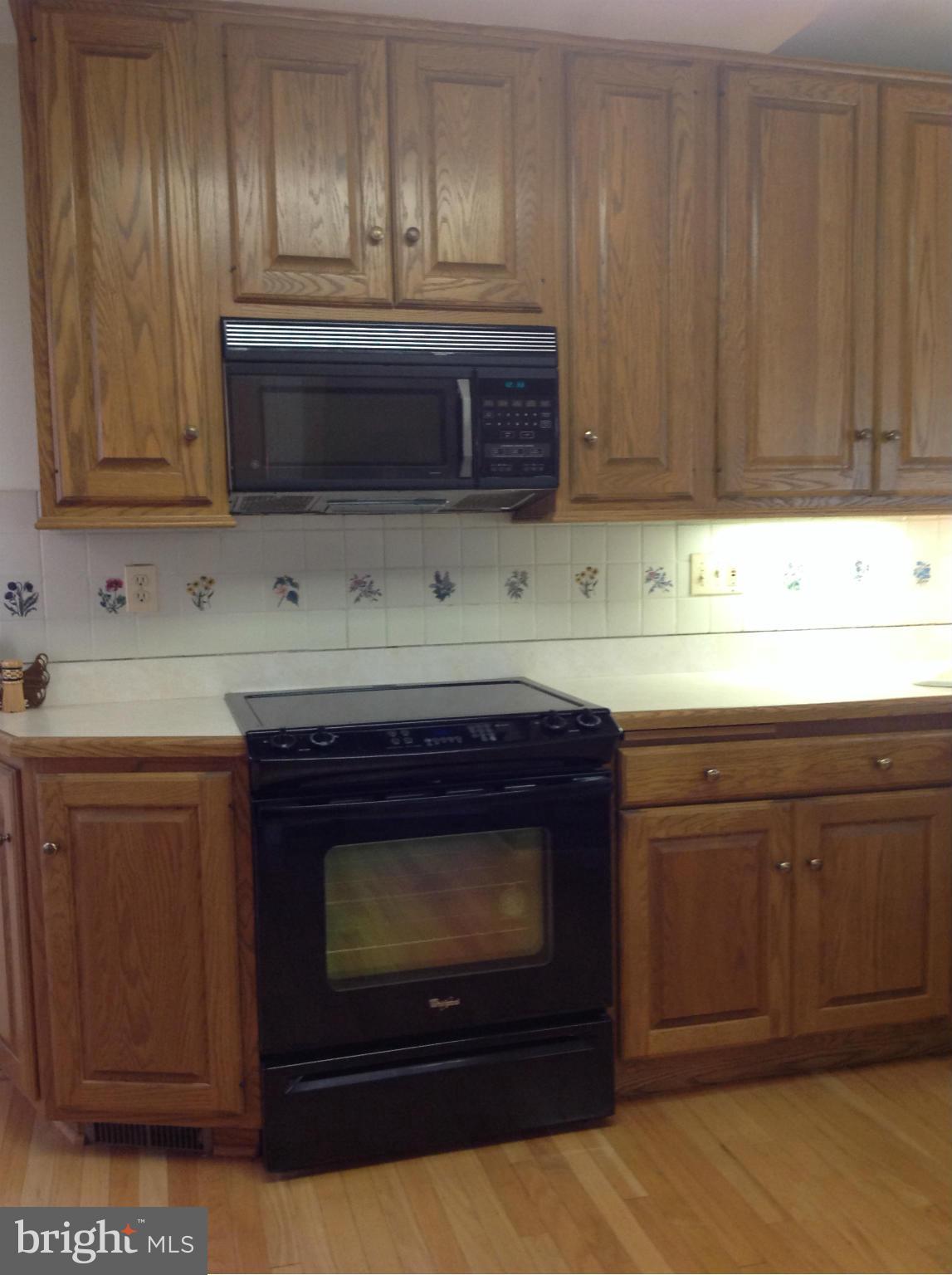 4733 Mawani Road Baltimore, MD 21206 - Photo 9 of 30 Kitchen