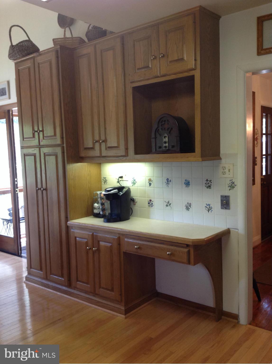 4733 Mawani Road Baltimore, MD 21206 - Photo 10 of 30 Kitchen