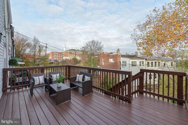 $900,000 | 5739 9th Street Northwest, Washington, DC 20011