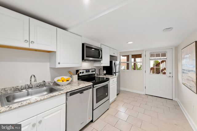 $900,000 | 5739 9th Street Northwest, Washington, DC 20011