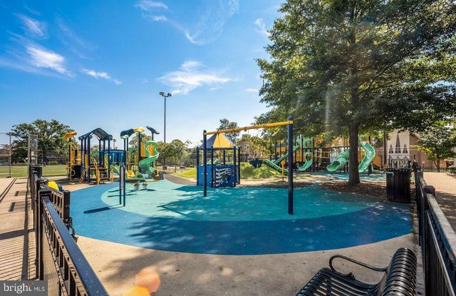 $900,000 | 5739 9th Street Northwest, Washington, DC 20011