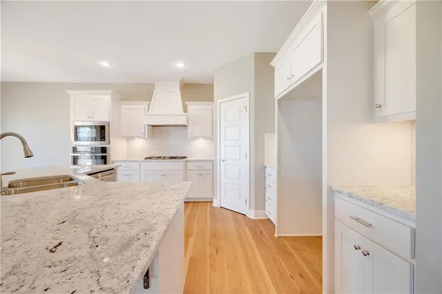 $623,160 | 7000 Northeast 102nd Court, Kansas City, MO 64156