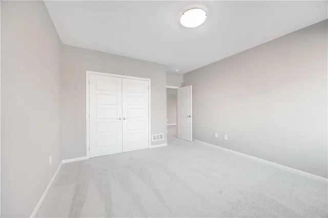 $623,160 | 7000 Northeast 102nd Court, Kansas City, MO 64156