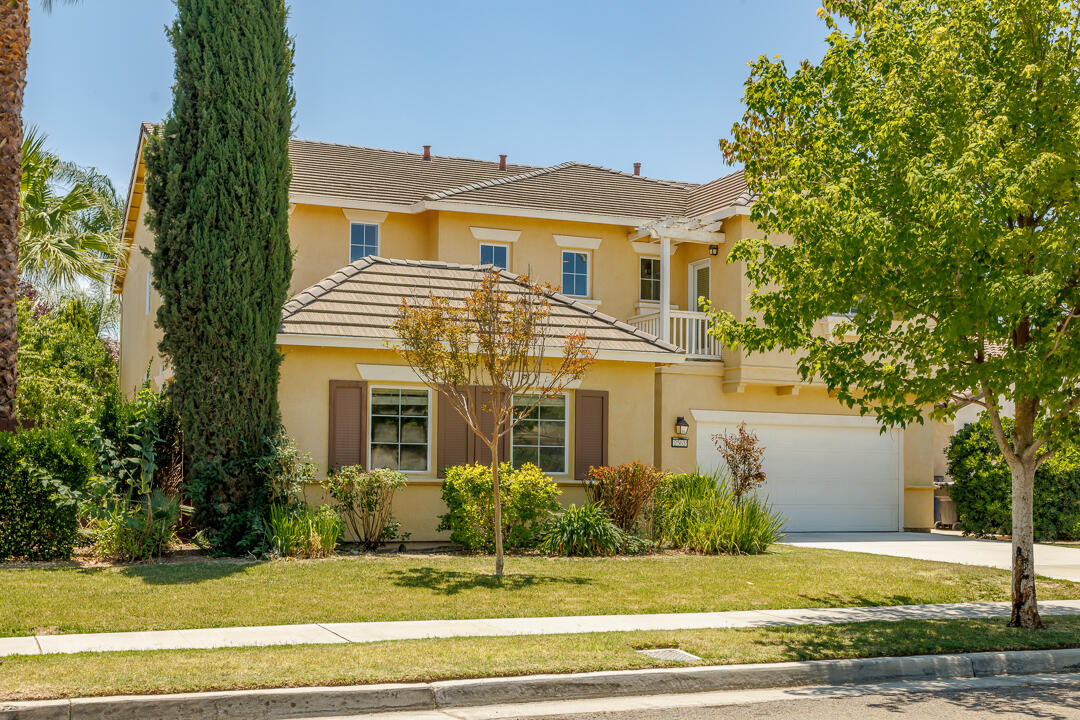 2563 Riviera Court Tulare, CA 93274 - Photo 1 of 27