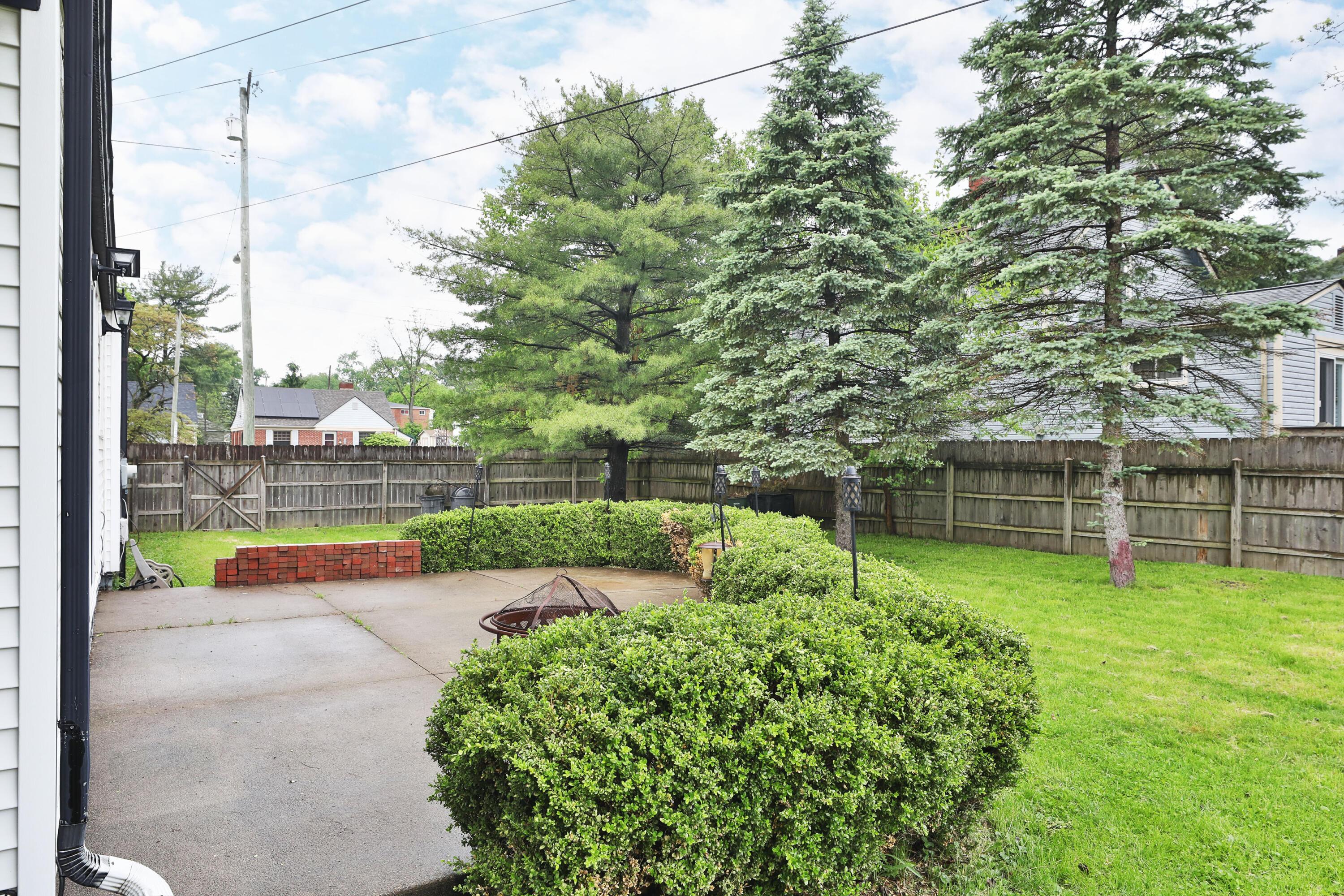 165 Morse Road Columbus, OH 43214 - Photo 28 of 35