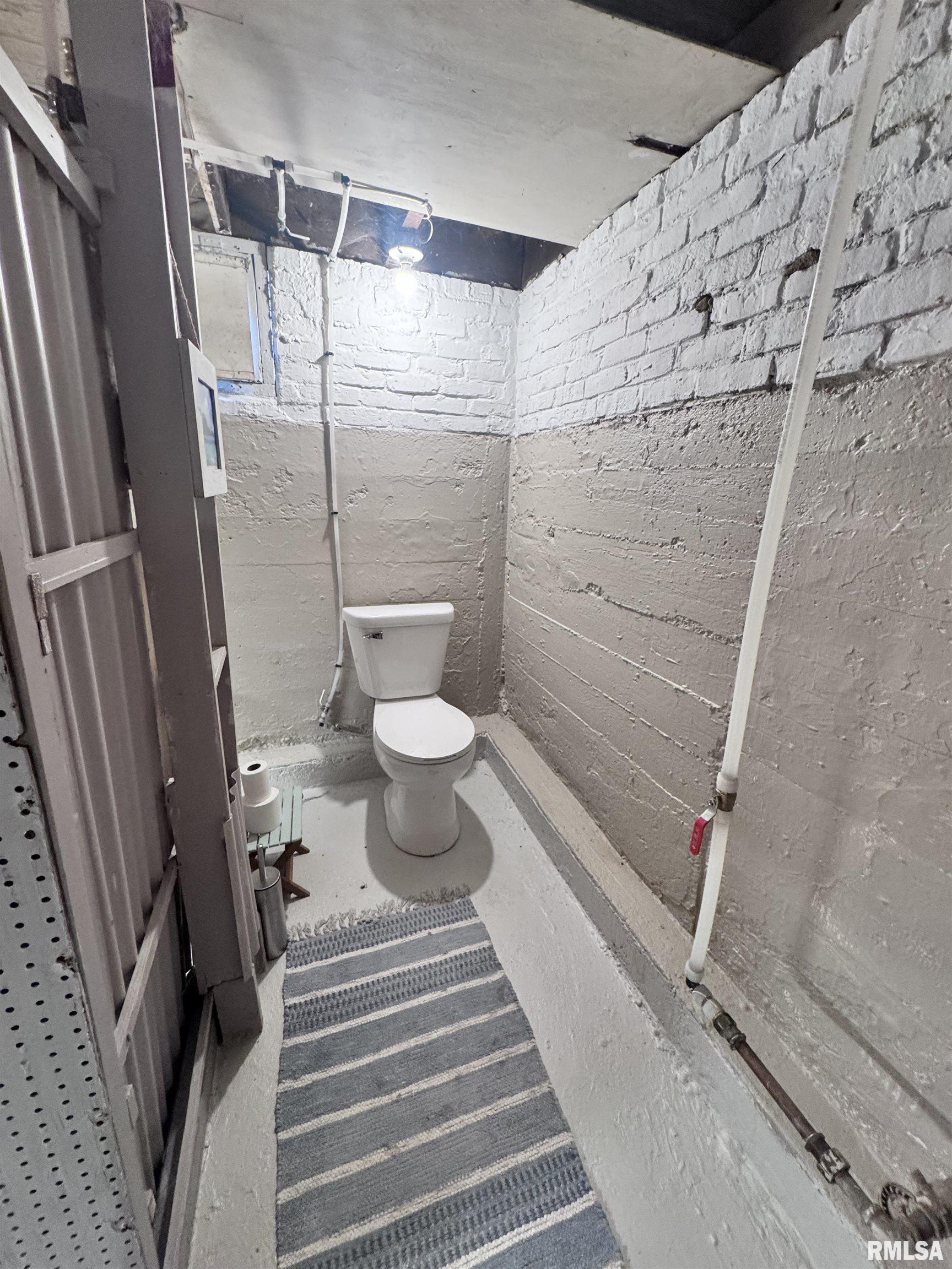 420 West Jefferson Street Macomb, IL 61455 - Photo 28 of 33