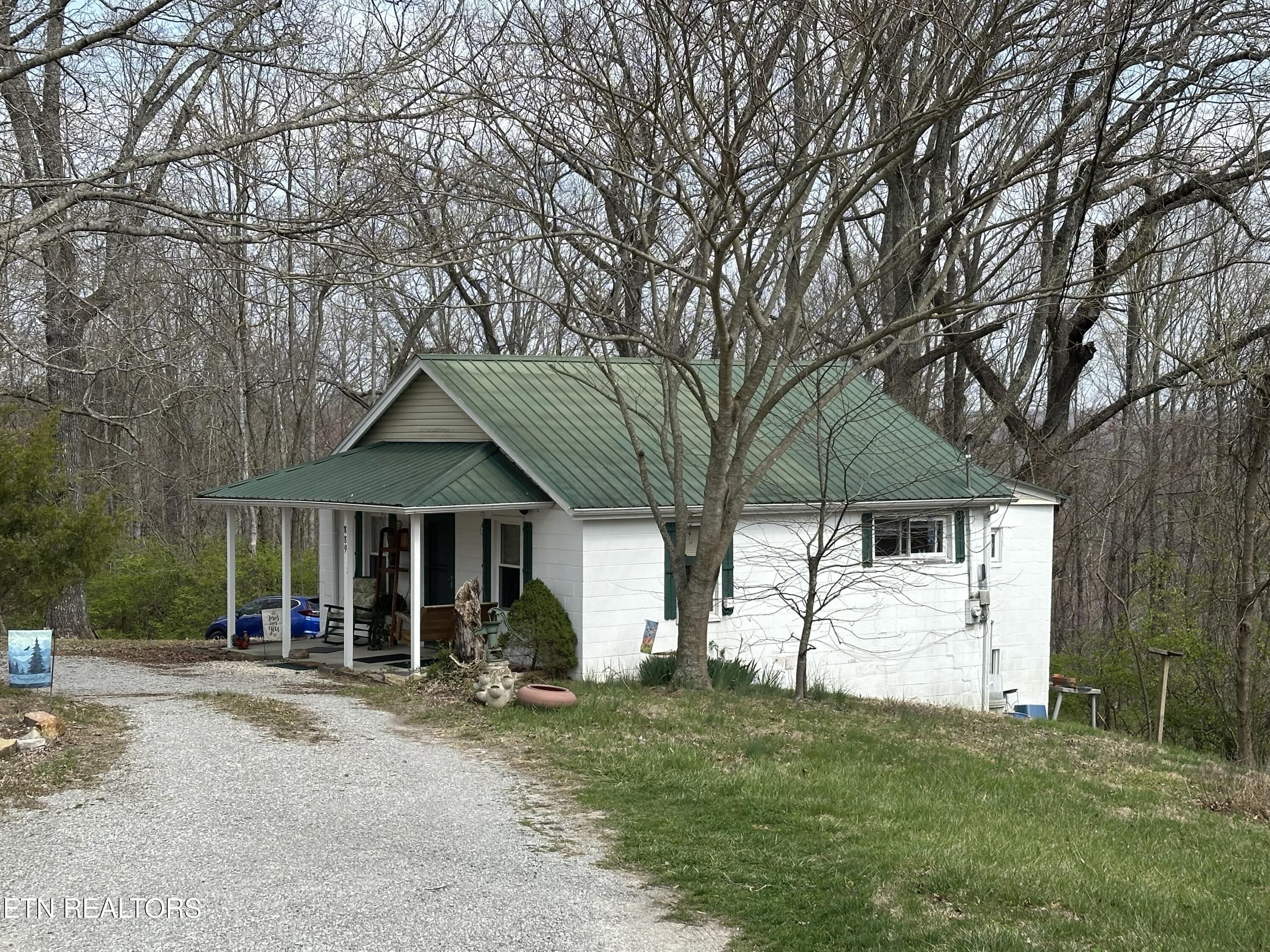 889 Mt Zion Road Jacksboro, TN 37757 - Photo 2 of 20 IMG_3066