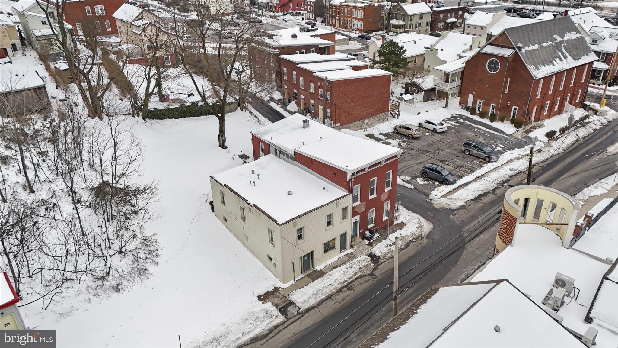 315 Frederick Street Cumberland, MD 21502 - Photo 2 of 46 a picture of a city view