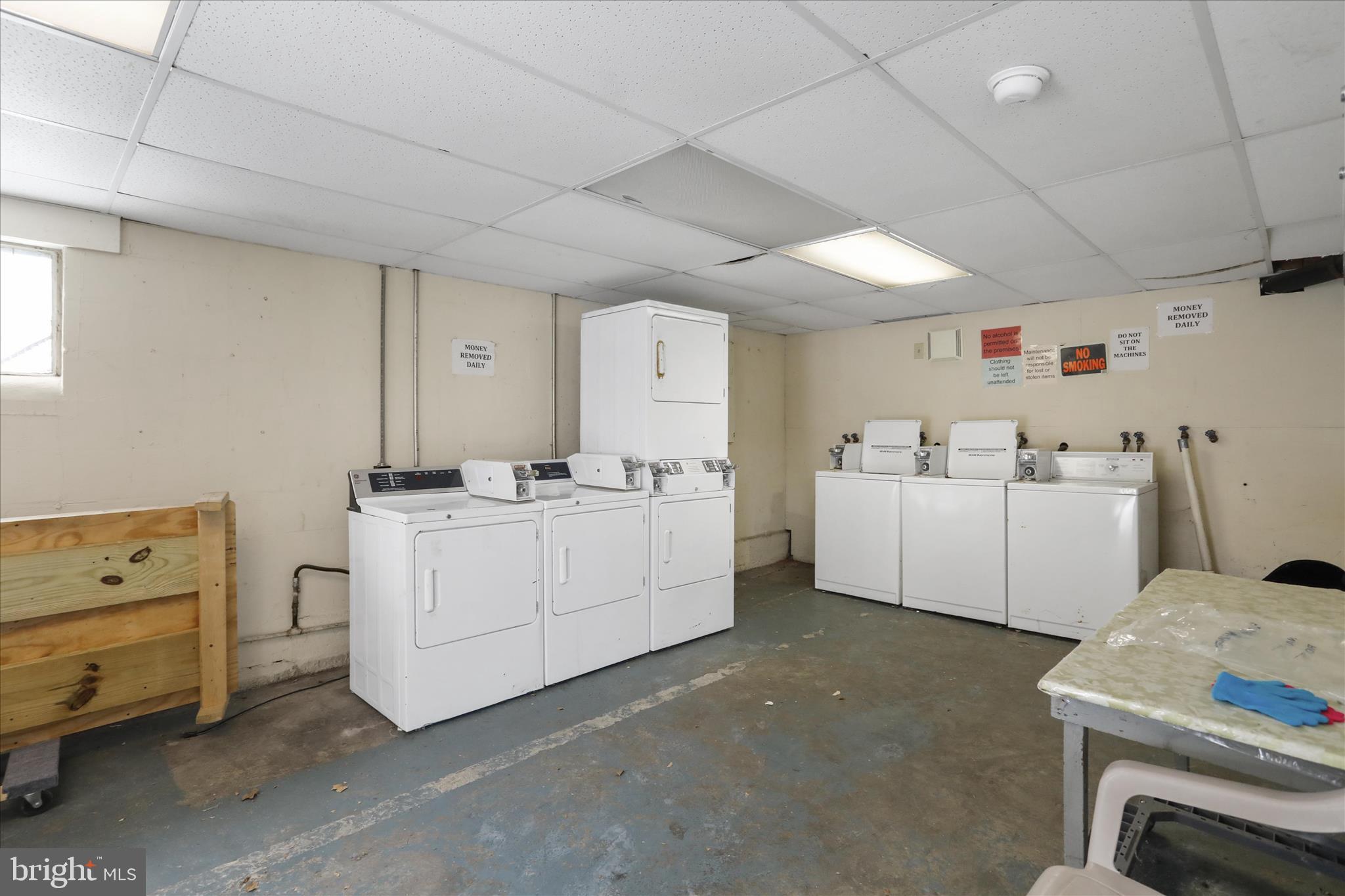 315 Frederick Street Cumberland, MD 21502 - Photo 39 of 46 a utility room with dryer and washer