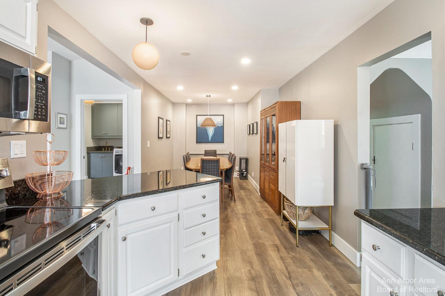 3361 Beaumont Road Ann Arbor, MI 48105 - Photo 17 of 42 Photo 17