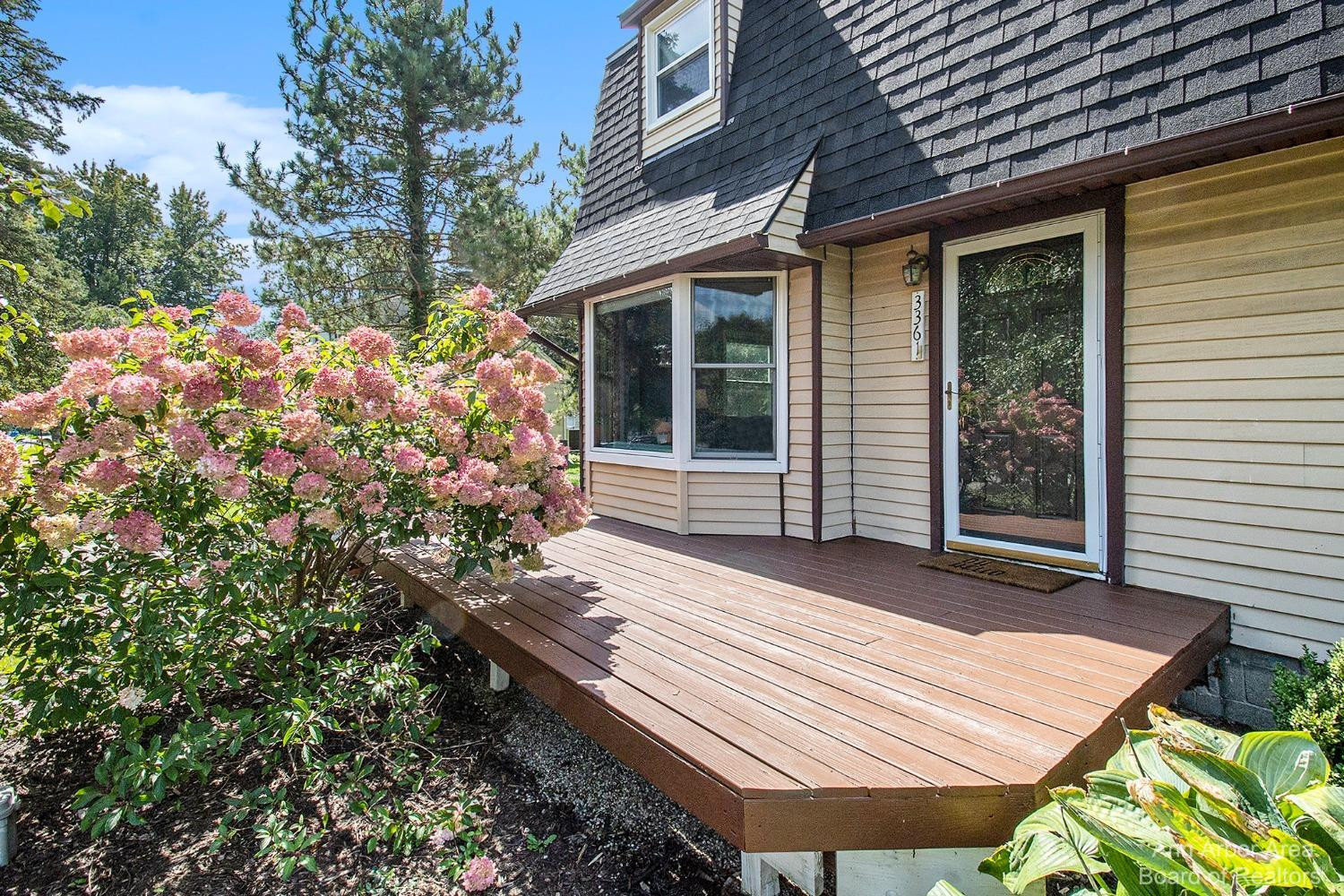 3361 Beaumont Road Ann Arbor, MI 48105 - Photo 3 of 42 Photo 3
