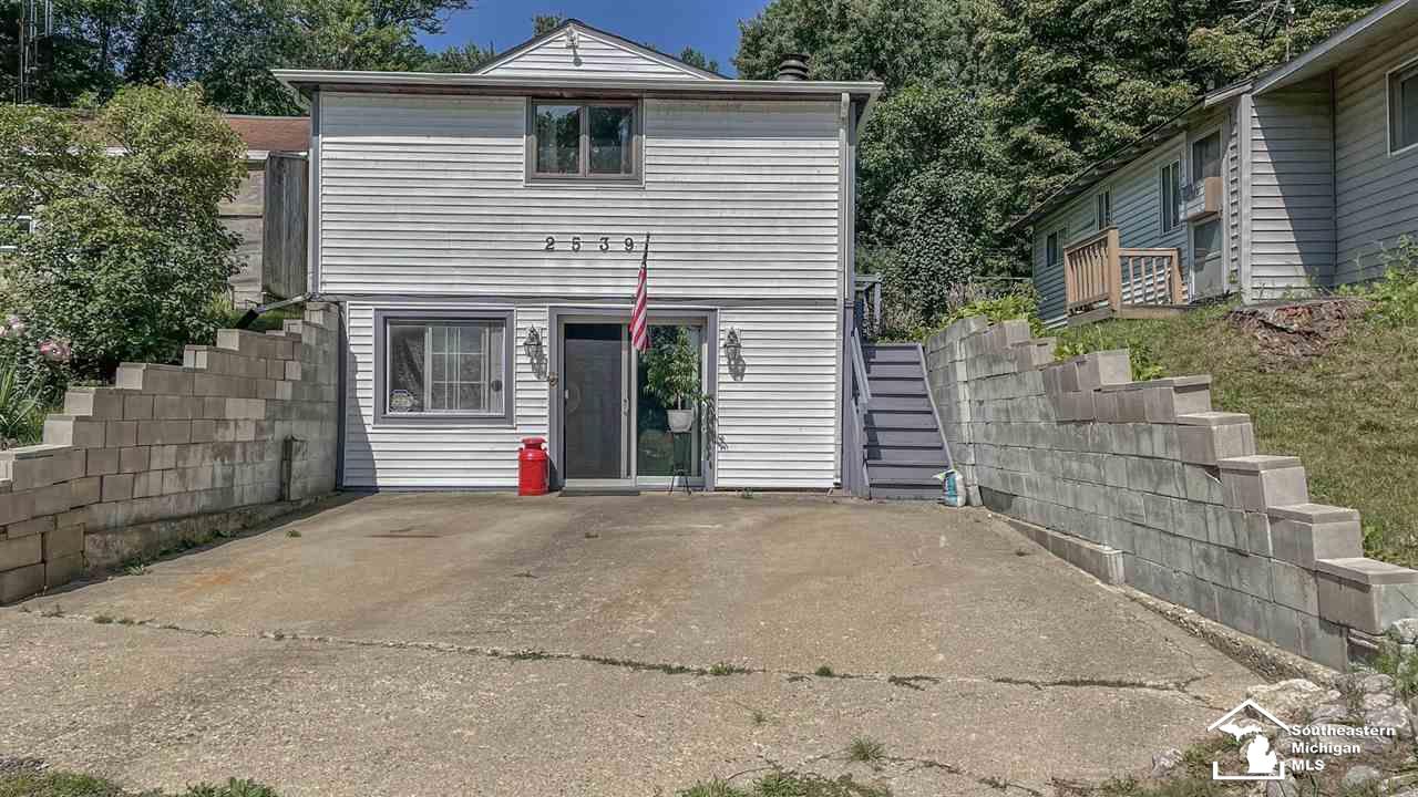 2539 Henry Road Lapeer, MI 48446 - Photo 1 of 23 50051139.JPG