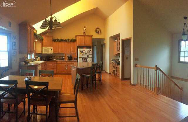 1167 South Oak Road Davison, MI 48423 - Photo 3 of 8 20456610-2.JPG