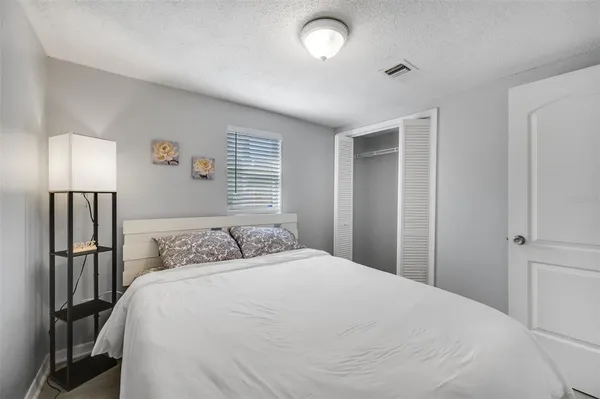 $1,950 | 1601 Palm Way, Largo, FL 33771