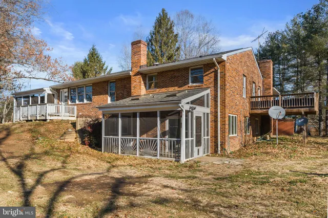 $675,000 | 14428 Lee Highway, Amissville, VA 20106