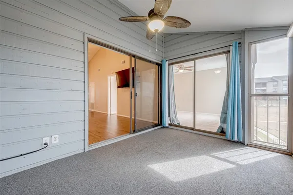 $179,900 | 203 Lakeview Terrace, Unit G, Montgomery, TX 77356