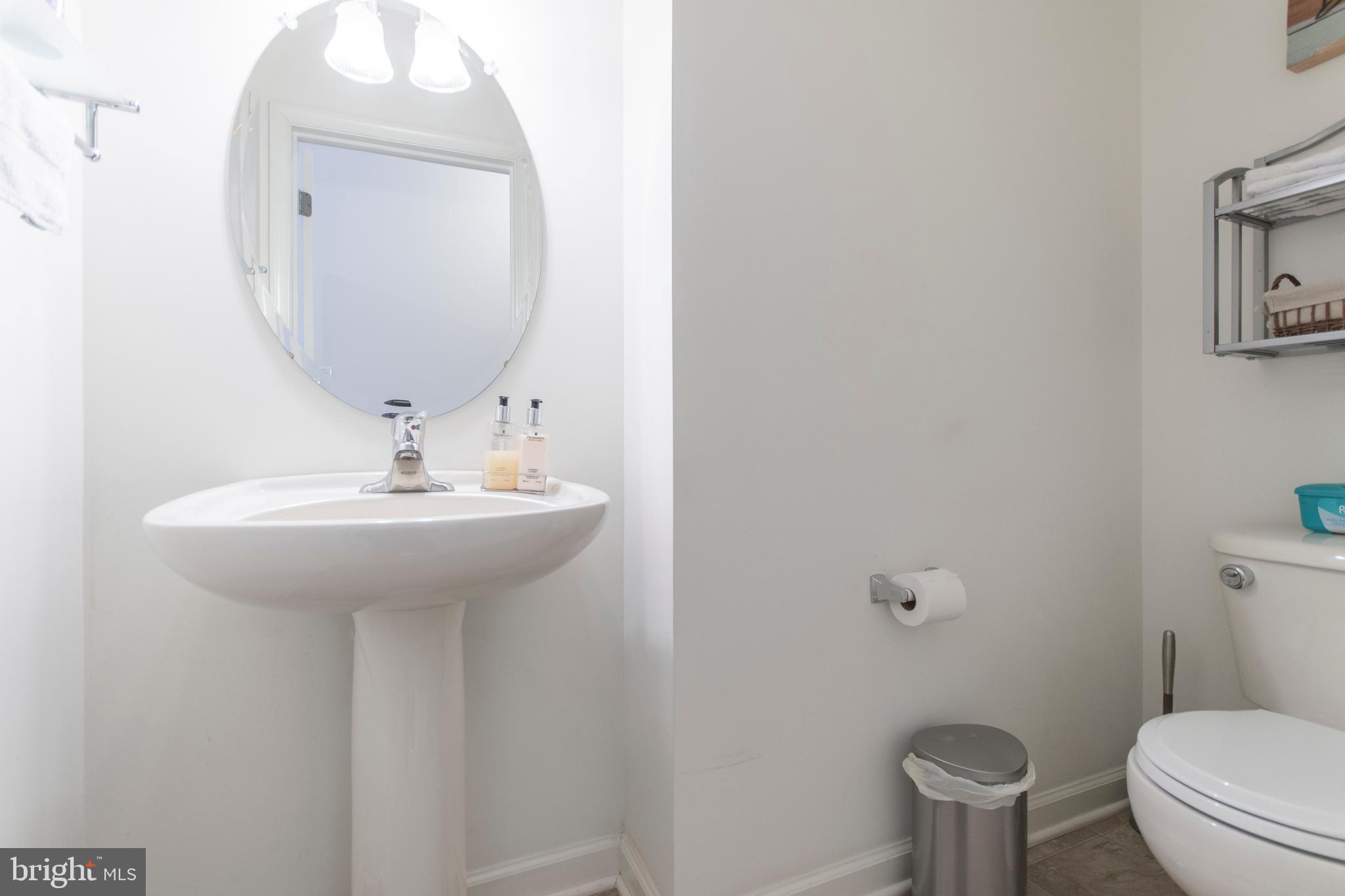 32 Old Cedarbrook Road Wyncote, PA 19095 - Photo 12 of 24 Powder Room