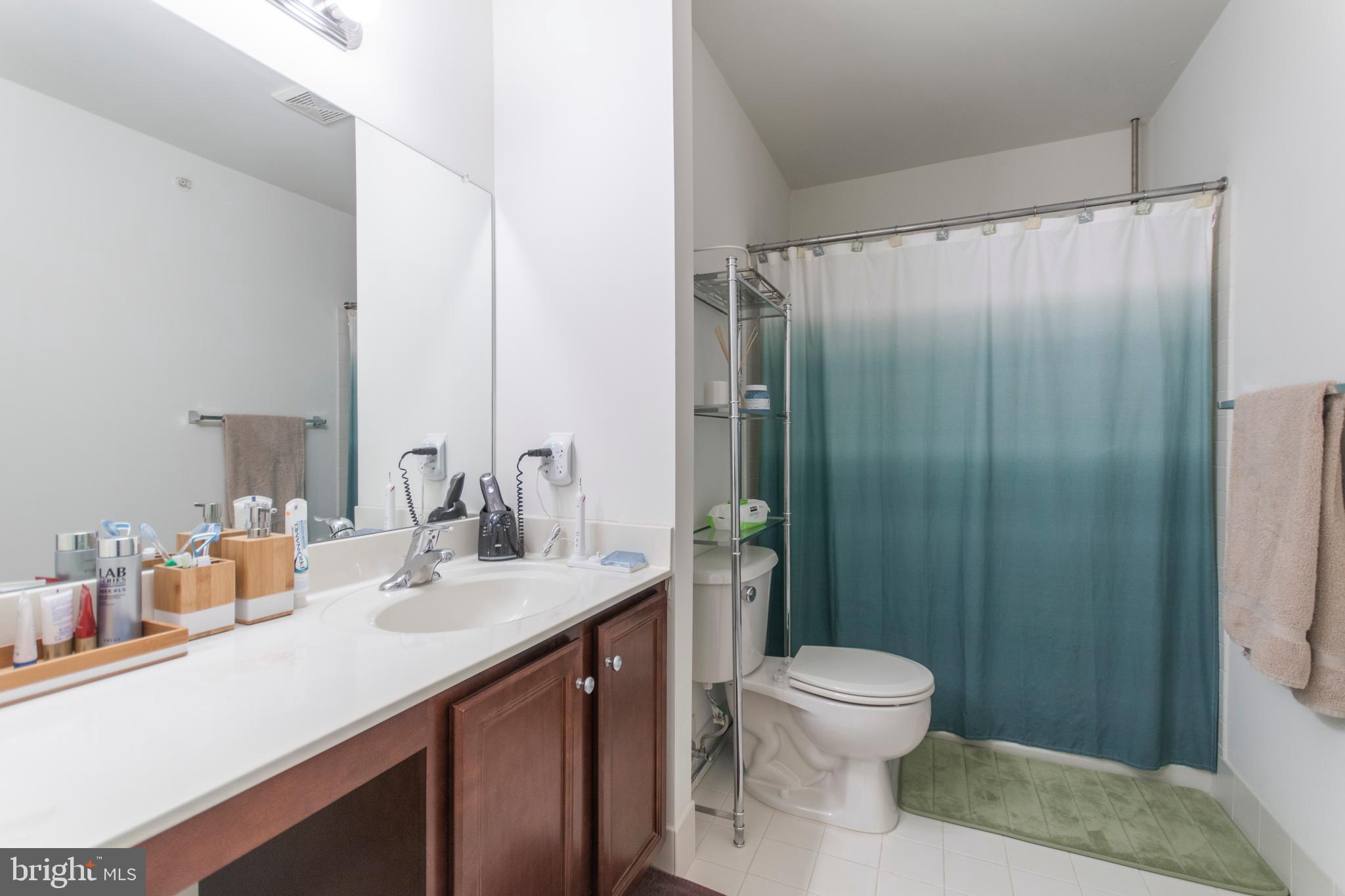 32 Old Cedarbrook Road Wyncote, PA 19095 - Photo 13 of 24 Hall Bathroom