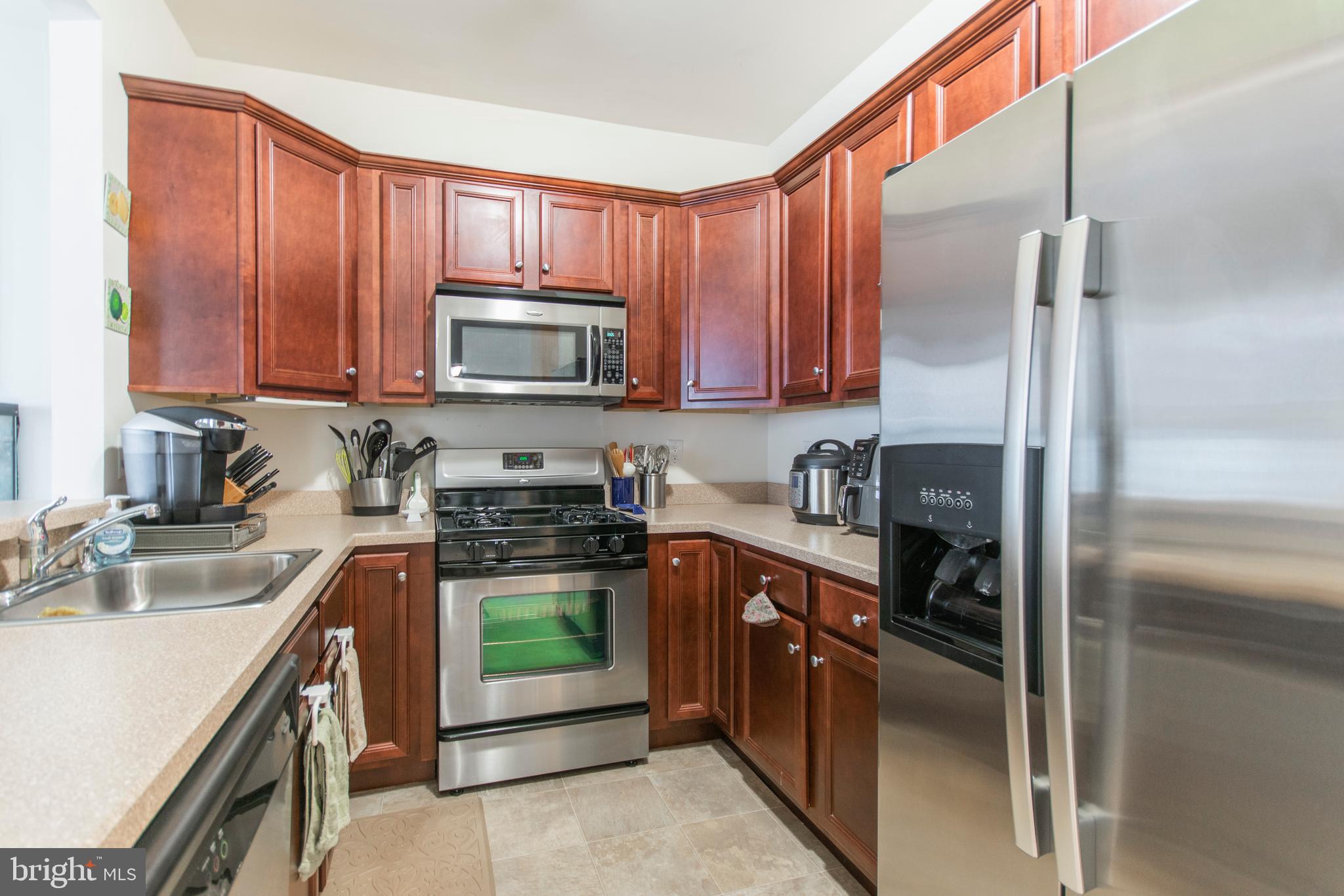 32 Old Cedarbrook Road Wyncote, PA 19095 - Photo 4 of 24 Kitchen